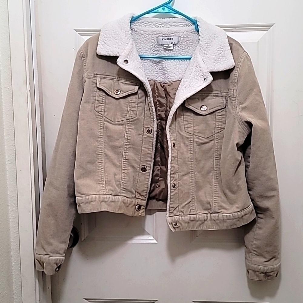 Finesse‎ Corduroy Trucker Jacket Womens XL Tan Beige Sherpa Collar Crop Jacket
